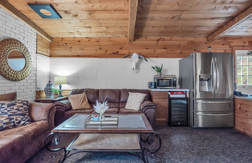 Ellicottville Cabina | Timberline Lodge - Downtown Ellicottville - Suite 103