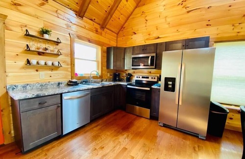 Rogers Cabina | Timberview Cabin | RRG-LUX | hot tub
