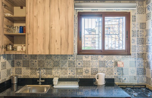 Batroun Apartamento | Timberwood Studio in Batroun