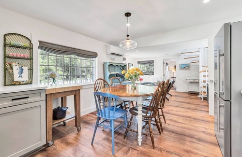 Barnstable Casa | Time and Tide Cottage - A Barnstable Village Retreat RPAM020