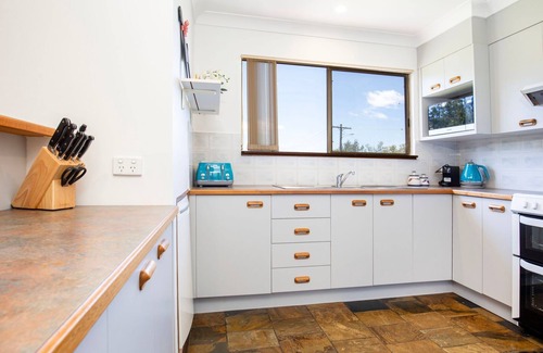 Culburra Beach Casa | Time and Tide - Pet Friendly - 1 Min Walk to Beach