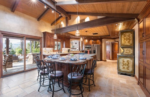 Bonsall Casa | Time to Wine Down-Horse stables and trails