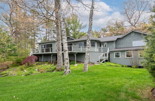 Boothbay Harbor Casa | Timeless charm of Juniper Garden, where the past and present collide in perfect harmony