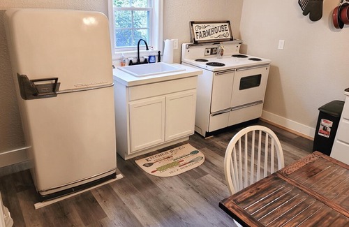 Fentress Casa | Timeless Farmhouse Nestled in the Country