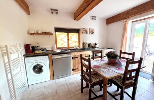 Quillan Casa | Timeless in Quillan: Remodeled 4/5 person Auberge with terrace+plunge pool
