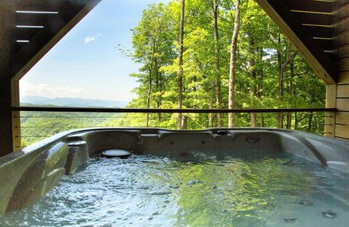 Mars Hill Otro | Timeless Luxe Dome - Mountain Views, Hot Tub, & Extra Amenities