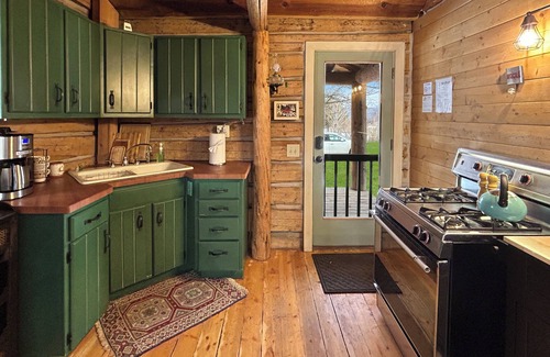 Mesa Cabina | Timeless Mesa Hideaway