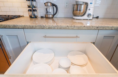 Dunbar Casa | Timeless Retreat Near Central Vancouver