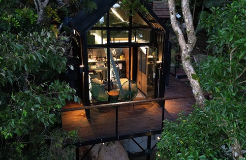 Rio das Pacas Cabina | Tiny House on the beach with sea view - Sattva Refuge