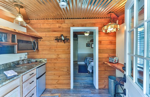 Inverness Cabina | Tin Roof Cabin at The Cove!