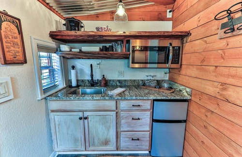 Inverness Cabina | Tin Roof Cabin at The Cove!