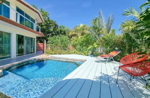 Rayong Casa | Tina's Living Paradise - Guesthouses with private pool
