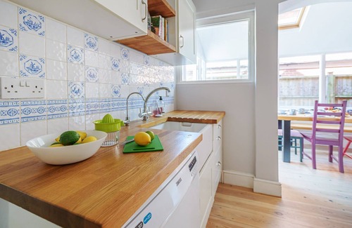 Sherborne Cabaña | Tintagel - sleeps 10 guests in 5 bedrooms