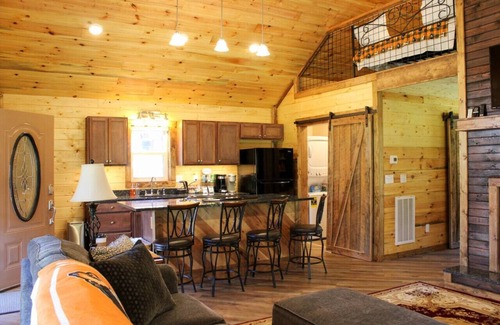 Boone Casa | Tiny 1br Cabin w/ Loft & Fire Pit in Boone