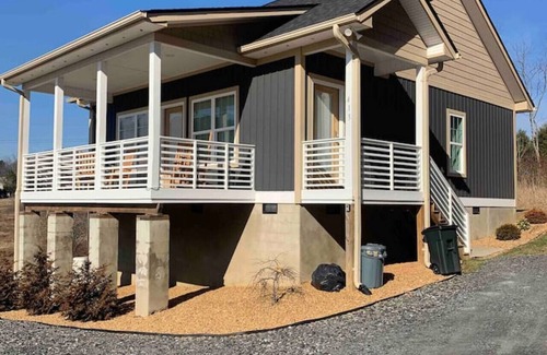 West Jefferson Casa | Tiny 2br Cabin w/ View | Grill | Fire Pit #1