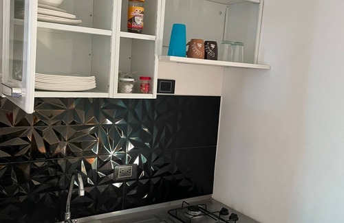 Ibague Cabina | Tiny Black House Chucuni