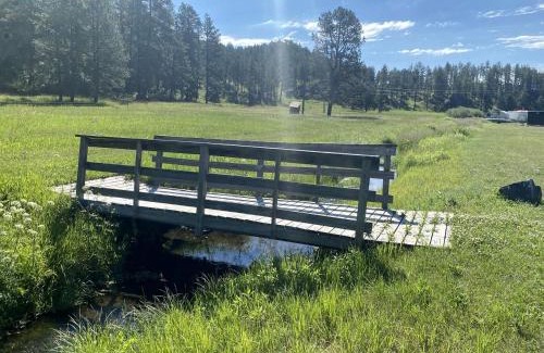 Rapid City Casa | Tiny Cabin with Beautiful Lake Views in Rapid City, South Dakota