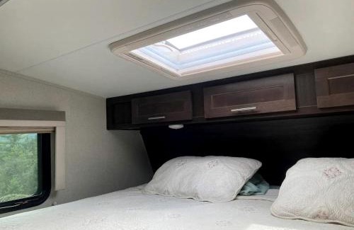 St. Maries Casa | Tiny Caravan Great for Couples with Landscape Views in Idaho