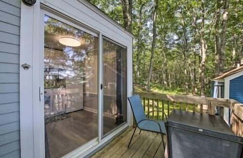Edgecomb Cabaña | Tiny Cottage Near Everything 10