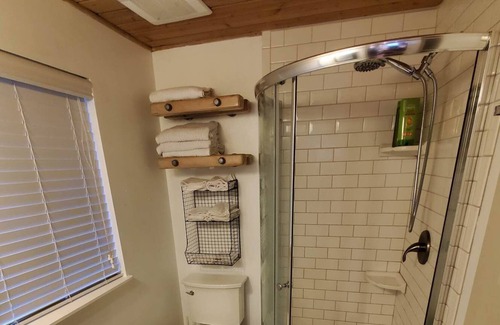 Birch Bay Cabaña | Tiny cottage nestled in a private garden - a 5 min walk to the beach