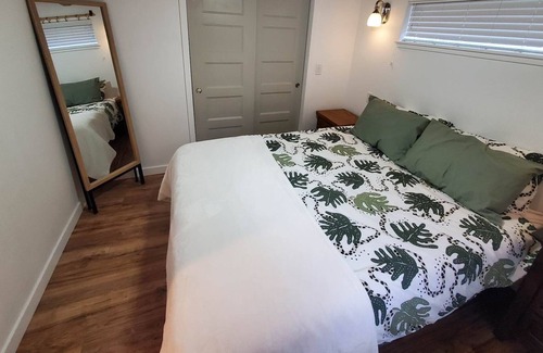 Birch Bay Cabaña | Tiny cottage nestled in a private garden - a 5 min walk to the beach