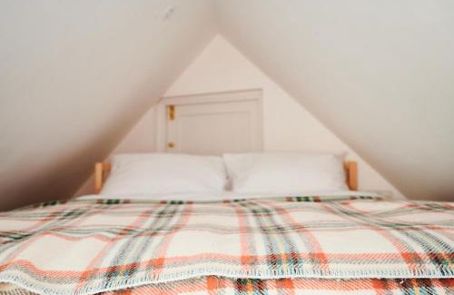 Lewes Chalet De Esquí | Tiny Cottage with Terrace & Parking, Central Lewes