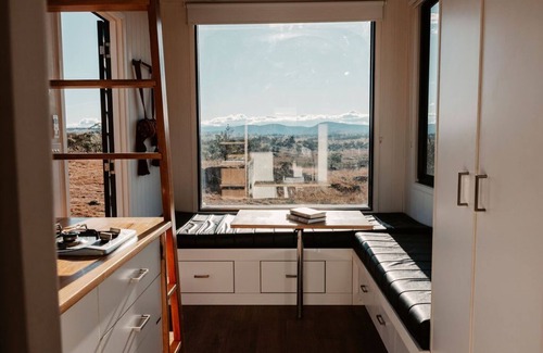 Belbora Cabina | Tiny Elsie Summary: S