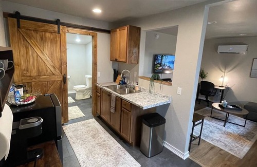 Harrison Cabina | Tiny Excursion Cabin 4 - Huron Hideaway