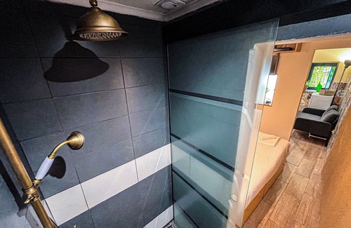 Alfama Apartamento | Tiny Gem in historic Alfama, the perfect getaway for an incredible trip