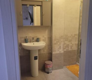 Suburbio VII Portuense Apartamento | Tiny Green apartament in Rome - Magliana