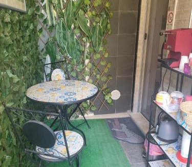 Suburbio VII Portuense Apartamento | Tiny Green apartament in Rome - Magliana