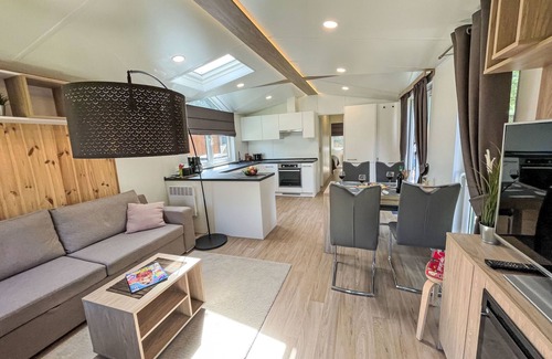 Riedenburg Casa | Tiny Haus Drei Burgen by Interhome