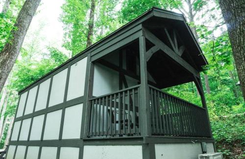 Sevierville Casa | Tiny Home Cottage Near the Smokies #5 Fleur