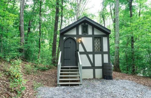 Sevierville Casa | Tiny Home Cottage Near the Smokies #9 Frieda