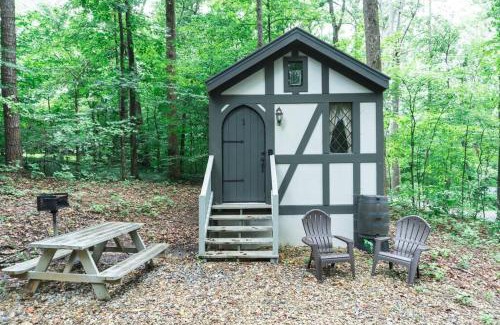 Sevierville Casa | Tiny Home Cottage Near the Smokies #1 Olga