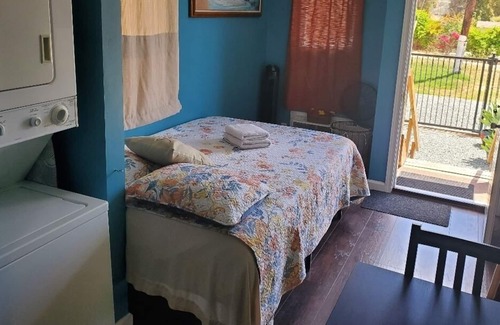 Stockton Cabaña | Tiny Home Experience