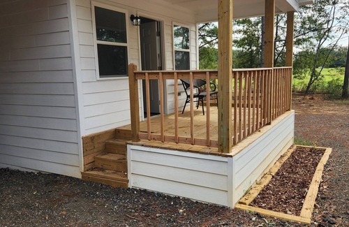 Leesburg Casa | Tiny Home in Leesburg - Convenient to Leesburg Landing and Cherokee Rock Village