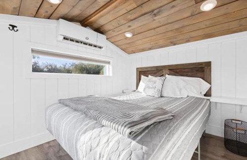 Lindsay Casa | Tiny Home | Lewis Ranch 1