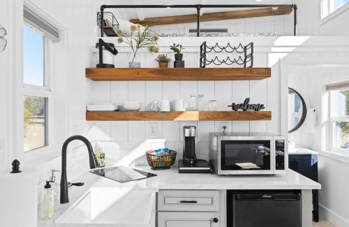 Lindsay Casa | Tiny Home | Lewis Ranch 1