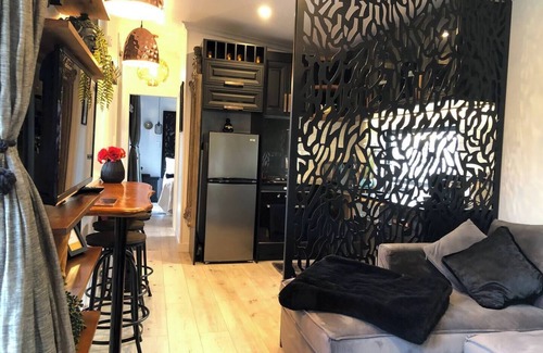 Egmont Village Casa | Tiny Home Luxury Farm Escape close to Mount Taranaki & central New Plymouth