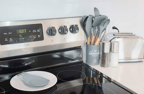 Centerton Casa | Tiny Home near MTB Trails, Wal-Mart HQ, Sleeps 6+