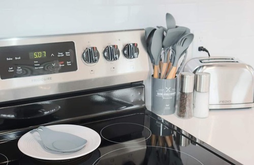 Centerton Casa | Tiny Home near MTB Trails, Wal-Mart HQ, Sleeps 6