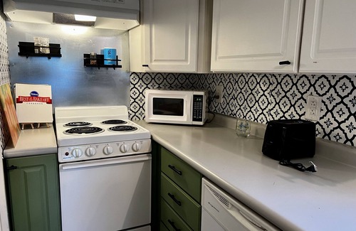 Hattiesburg Casa | Tiny Home Oasis in the Hub City