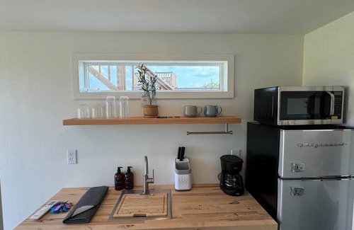 Smithville Casa | Tiny Home off the Colorado River