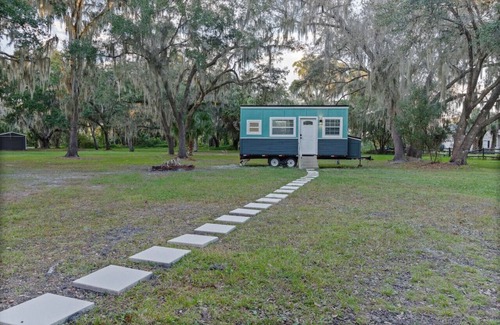 Kissimmee Apartamento | Tiny Home on Wheels! Firepit + Close to Disney!