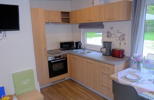 Riedenburg Casa | Tiny Home 'Sankt Rupert Nummer 11' con terraza privada y aire acondicionado