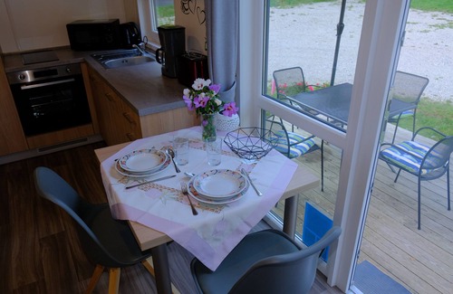 Riedenburg Casa | Tiny Home 'Sankt Rupert Nummer 11' con terraza privada y aire acondicionado