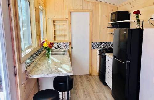 Farmington Falls Cabaña | Tiny Home ski Sugarloaf, Saddleback & Sunday River, pet friendly, furnished