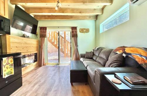Kanab Casa | Tiny home with panoramic views & excellent stargazing