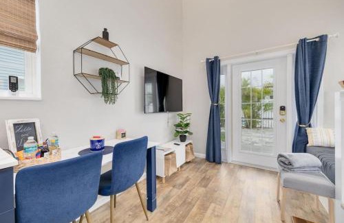 Downtown Dunedin Casa | Tiny Home with Pool in Heart of DT Dunedin